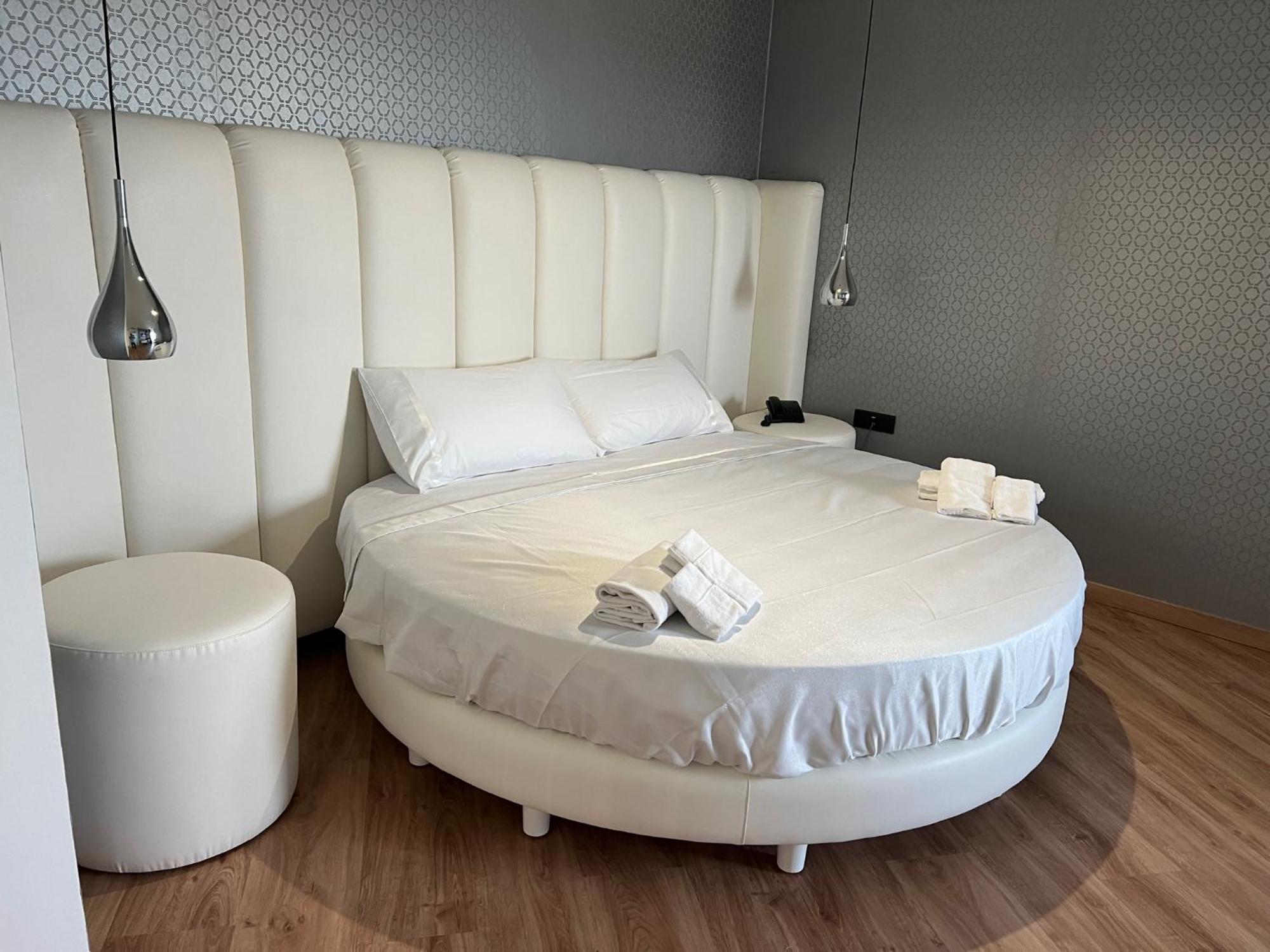 Park Hotel Mirabeau Montepaone Zewnętrze zdjęcie