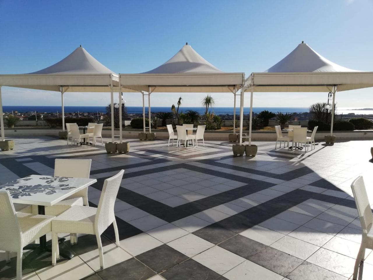 Park Hotel Mirabeau Montepaone Zewnętrze zdjęcie
